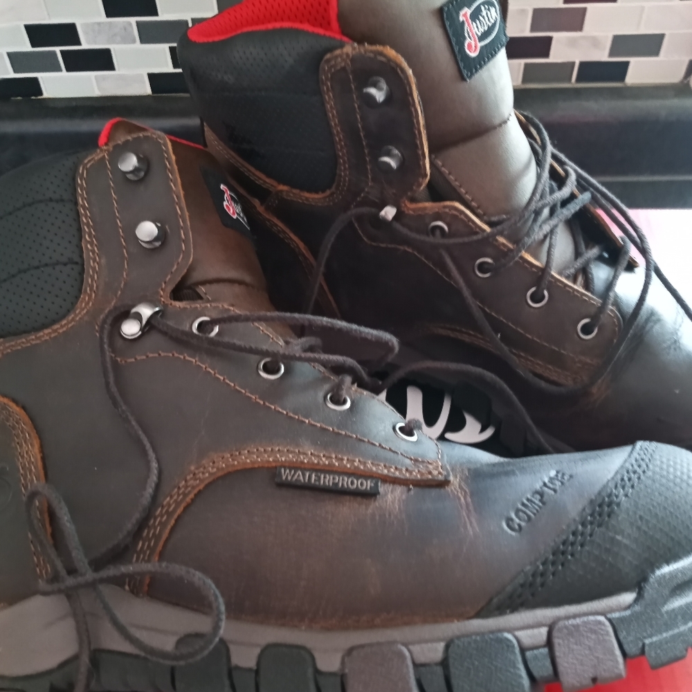 New Justin work boots sz 13EE